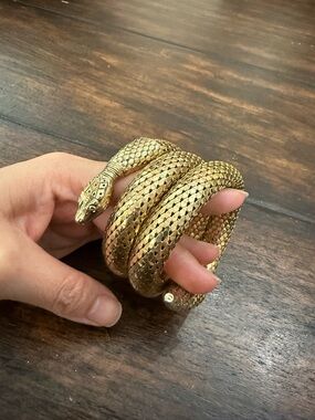vintage 1970s Whiting & Davis gold-tone snake coil bracelet
